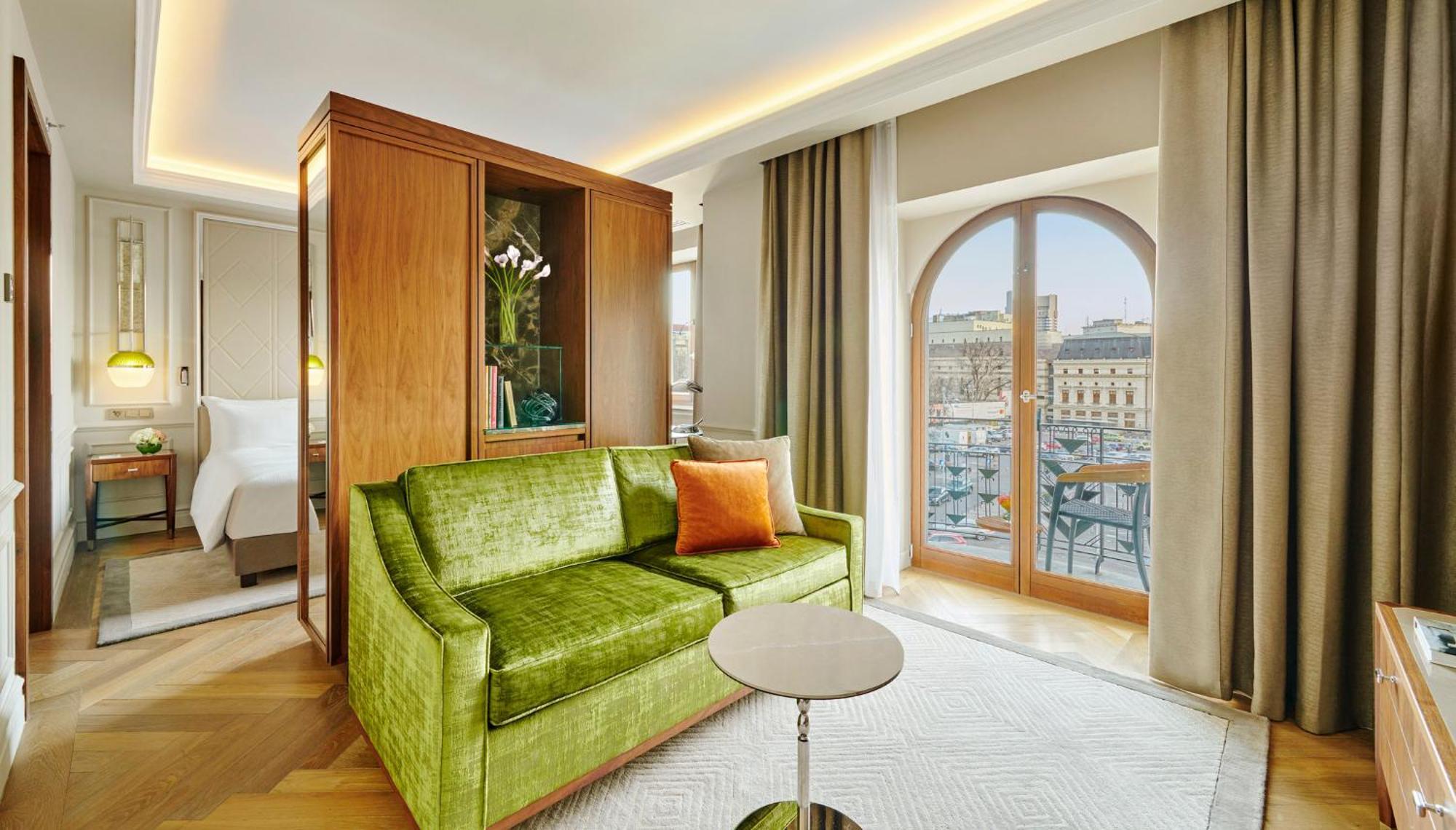 Intercontinental Athenee Palace Bucharest, An Ihg